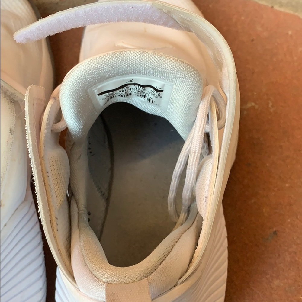 Jordan boys shoes - Picture 6 of 7
